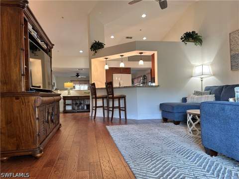 354 Dover Pl 202, Naples FL - photo 12 of 42