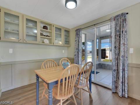 300 Shoreland Dr, Fort Myers FL - photo 11 of 30