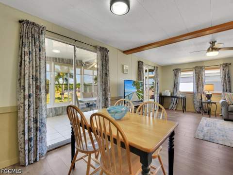 300 Shoreland Dr, Fort Myers FL - photo 12 of 30