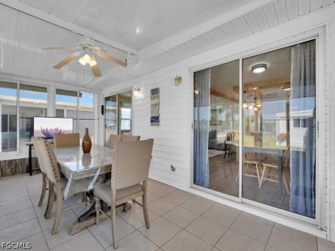 300 Shoreland Dr, Fort Myers FL - photo 16 of 30