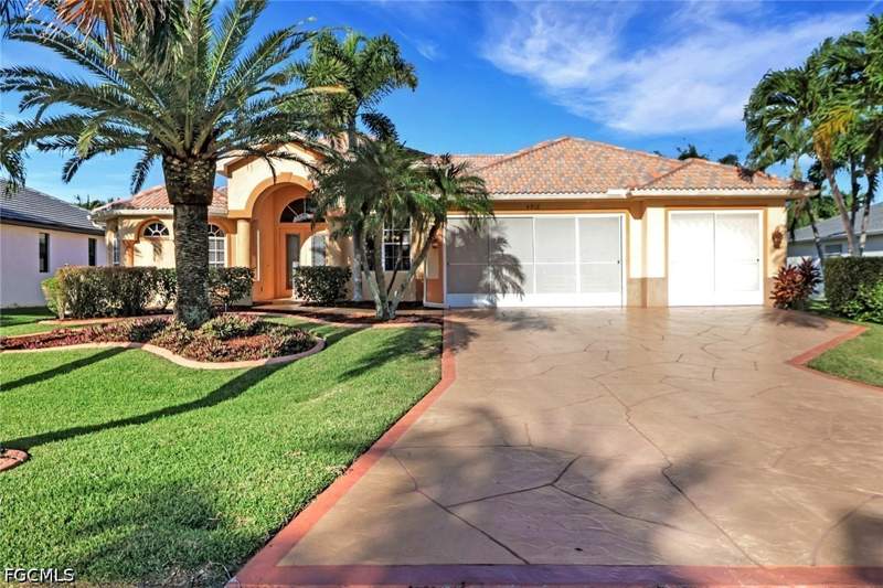 4 bedroom SingleFamilyResidence at 4918 SW 27th Ave, Cape Coral, Cape Coral — photo 4