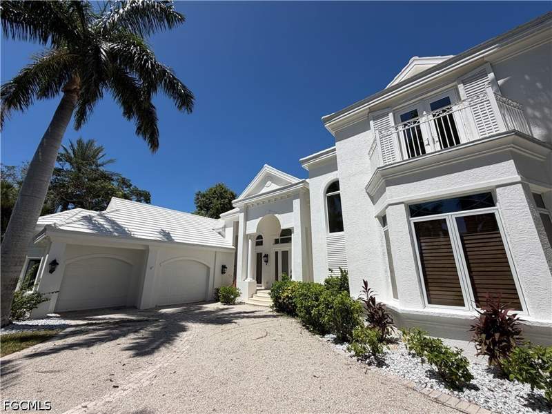 4 bedroom SingleFamilyResidence at 2402 Wulfert Rd, Sanctuary At Wulfert, Sanibel — photo 2