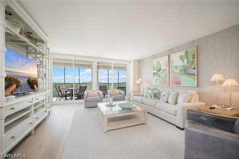 7515 Pelican Bay Blvd 6B, Naples FL - photo 15 of 49