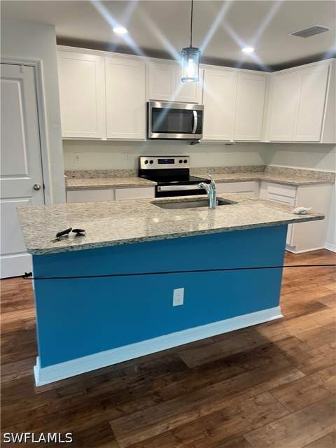 862 Winwood Cir, Fort Myers FL - photo 7 of 9