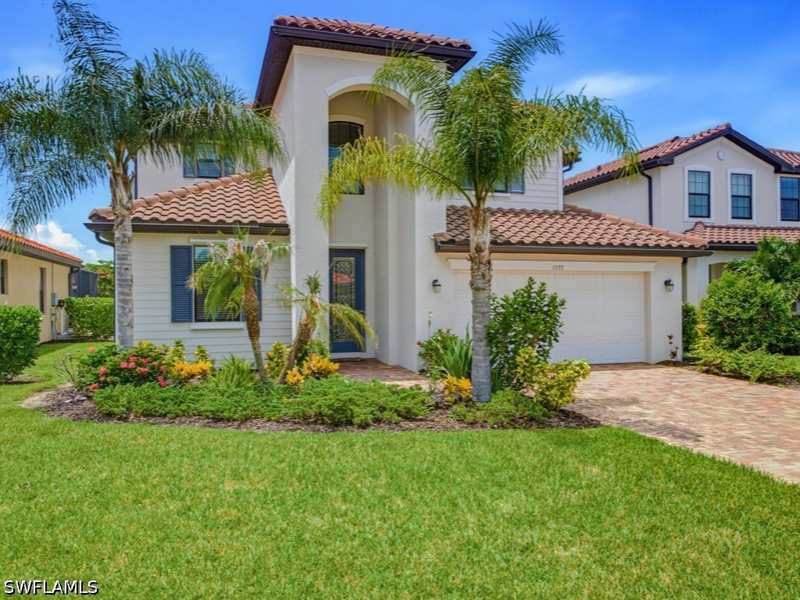 5 bedroom SingleFamilyResidence at 1577 Vizcaya Ln, Artesia, Naples — photo 1