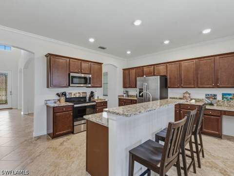 1577 Vizcaya Ln, Naples FL - photo 11 of 34