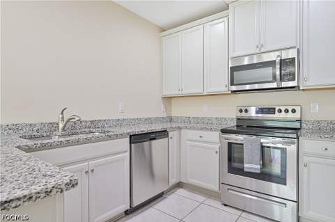 3733 Crofton Ct, Fort Myers FL - photo 12 of 38