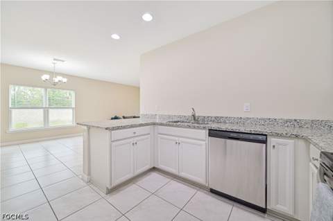 3733 Crofton Ct, Fort Myers FL - photo 13 of 38