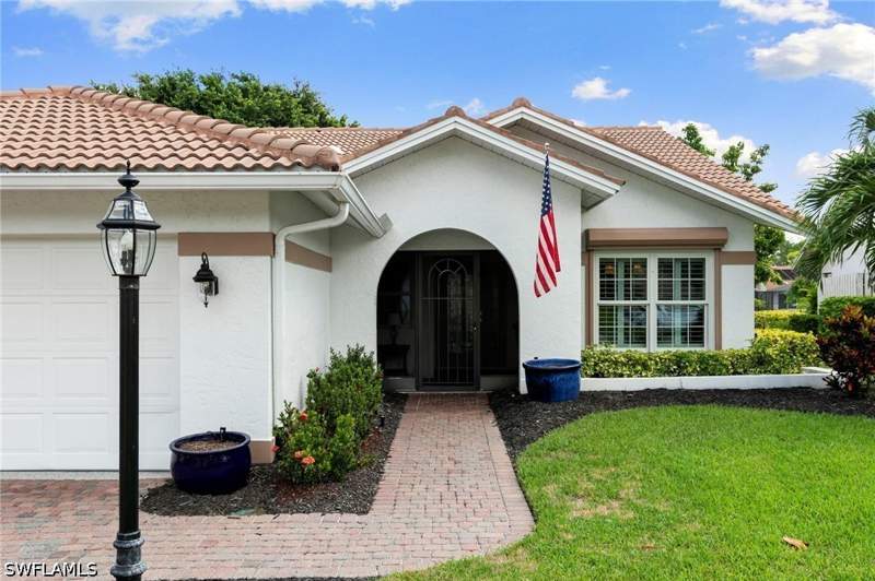 3 bedroom SingleFamilyResidence at 221 Kings Way, Foxfire, Naples — photo 2