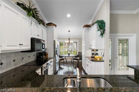 221 Kings Way, Naples FL - photo 7 of 28