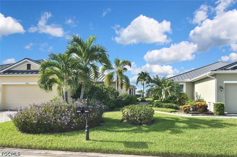 2 bedroom Attached at 2620 Anguilla DR, ANGUILLA, Cape Coral — photo 2