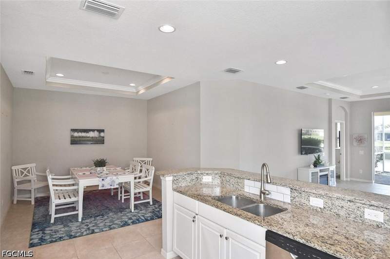 2 bedroom Attached at 2620 Anguilla DR, ANGUILLA, Cape Coral — photo 4