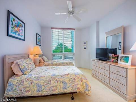 4255 Gulf Shore Blvd N 107, Naples FL - photo 6 of 15