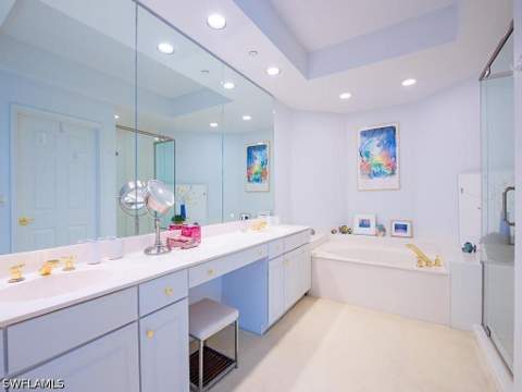 4255 Gulf Shore Blvd N 107, Naples FL - photo 9 of 15
