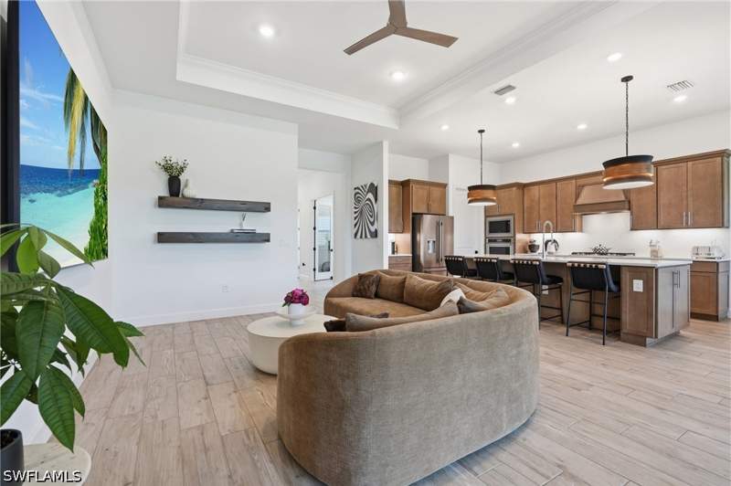 3 bedroom SingleFamilyResidence at 1925 Don Benito Way, Terreno At Valencia, Naples — photo 5