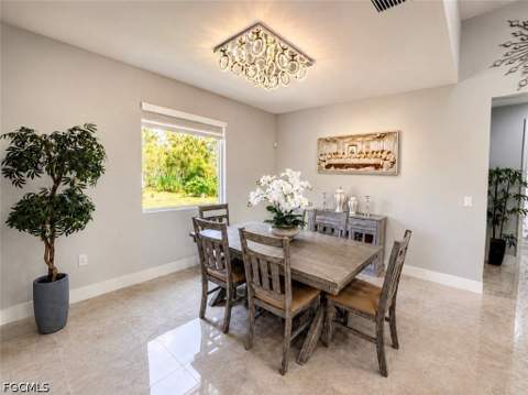 918 Dixie Ave, Lehigh Acres FL - photo 11 of 22