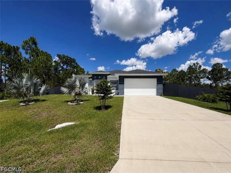 3 bedroom SingleFamilyResidence at 918 Dixie Ave, Lehigh Acres, Lehigh Acres — photo 4