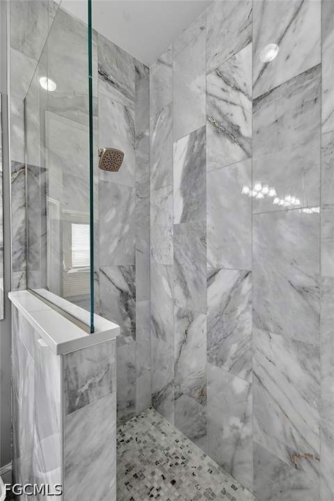 8760 Stockbridge Dr, Fort Myers FL - photo 16 of 49