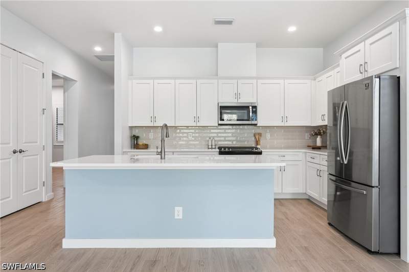3 bedroom Attached at 14792 Kingfisher Loop, Abaco Pointe, Naples — photo 2