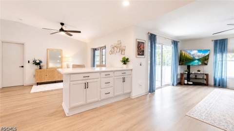 15664 Spring Line Ln, Fort Myers FL - photo 6 of 32
