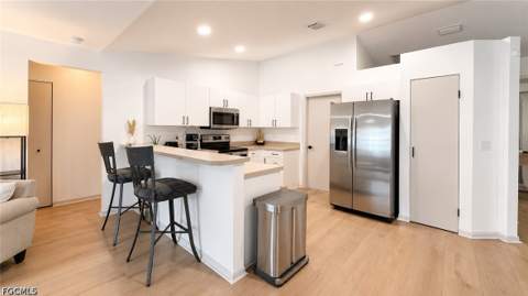 15664 Spring Line Ln, Fort Myers FL - photo 8 of 32
