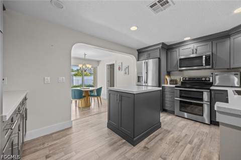 1223 Biltmore Dr, Fort Myers FL - photo 15 of 41