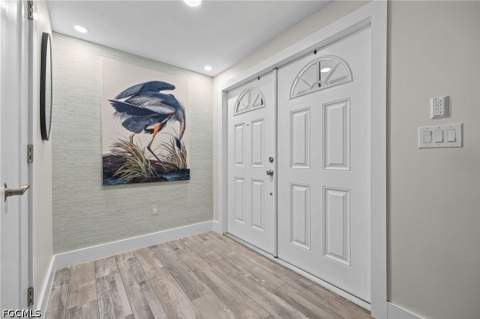1223 Biltmore Dr, Fort Myers FL - photo 6 of 41