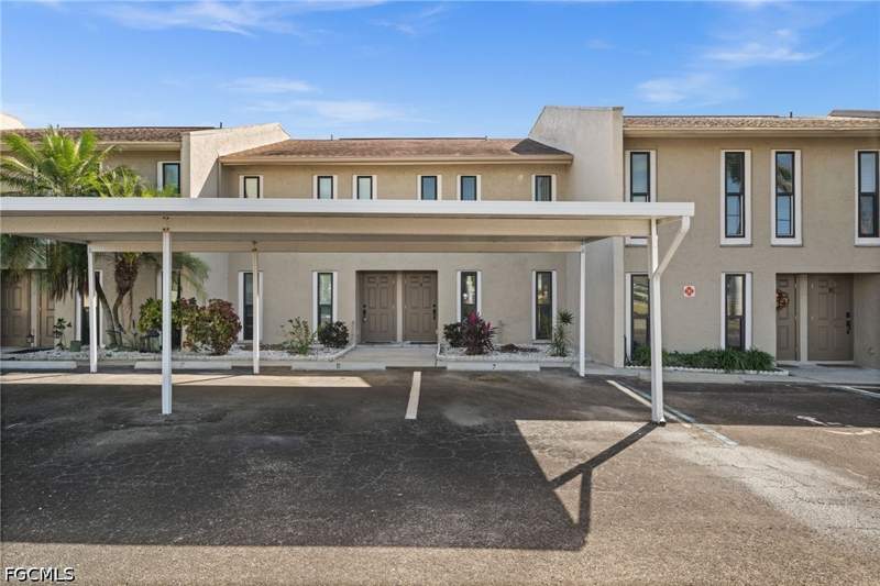 2 bedroom Condominium at 4803 SW Santa Barbara Ct 8, Parkway Place Condo, Cape Coral — photo 3