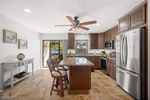 4803 SW Santa Barbara Ct 8, Cape Coral FL - photo 8 of 42