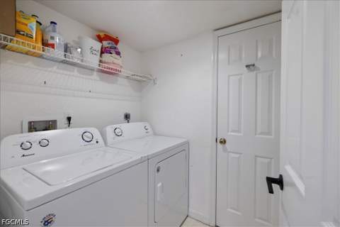 9660 Victoria Ln 206, Naples FL - photo 14 of 23
