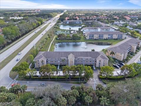 9660 Victoria Ln 206, Naples FL - photo 16 of 23