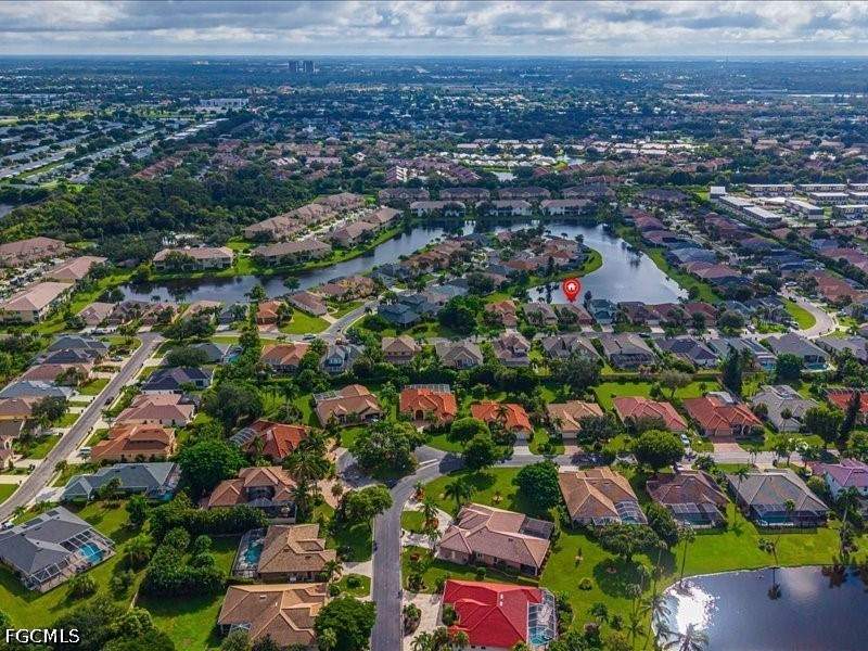 3 bedroom SingleFamilyResidence at 14565 Calusa Palms Dr, Calusa Palms, Fort Myers — photo 5