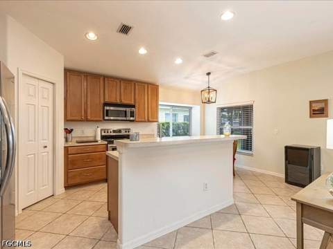 14565 Calusa Palms Dr, Fort Myers FL - photo 6 of 29