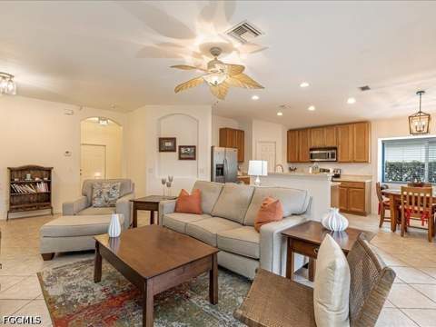14565 Calusa Palms Dr, Fort Myers FL - photo 9 of 29