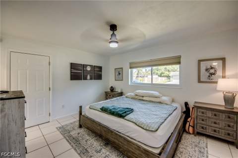 2912 Poinciana Dr, Naples FL - photo 23 of 47