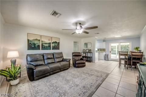 2912 Poinciana Dr, Naples FL - photo 6 of 47