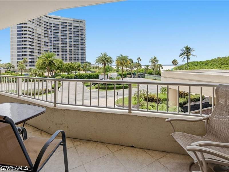 2 bedroom Condominium at 380 Seaview Ct 204, South Seas, Marco Island — photo 2