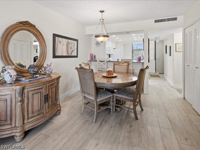2 bedroom Condominium at 380 Seaview Ct 204, South Seas, Marco Island — photo 5