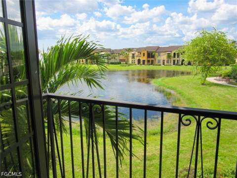11908 Izarra Way 7001, Fort Myers FL - photo 8 of 28