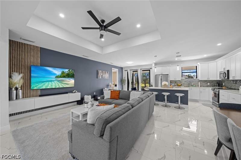4 bedroom SingleFamilyResidence at 3713 25th St SW, Lehigh Acres, Lehigh Acres — photo 3