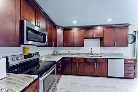904 8th Ave, Lehigh Acres FL - photo 14 of 17