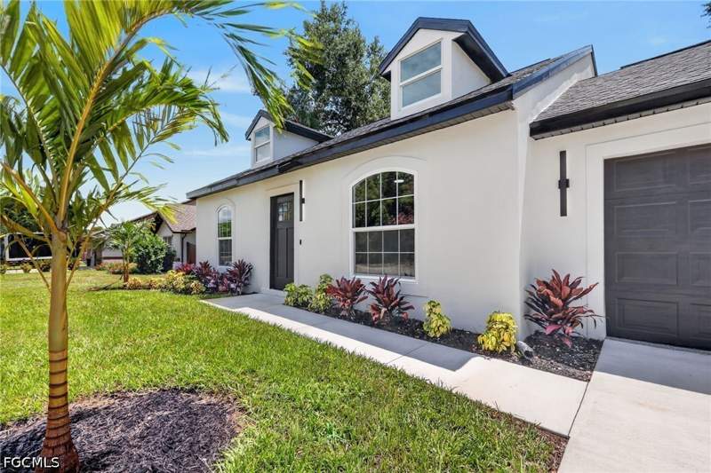 3 bedroom SingleFamilyResidence at 9100 Aster Rd, San Carlos Park, Fort Myers — photo 2