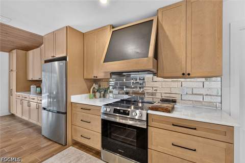9100 Aster Rd, Fort Myers FL - photo 7 of 40