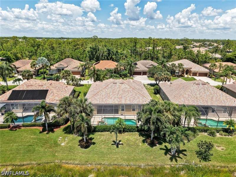 5 bedroom SingleFamilyResidence at 20921 Torre Del Lago St, Bella Terra, Estero — photo 3