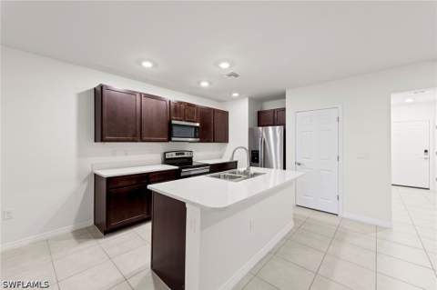 15381 Wildflower Cir, Naples FL - photo 7 of 38