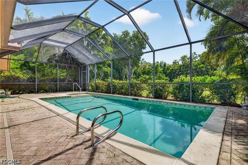 3 bedroom SingleFamilyResidence at 5710 Basswood Ct, Whiskey Creek Club Estates, Fort Myers — photo 4