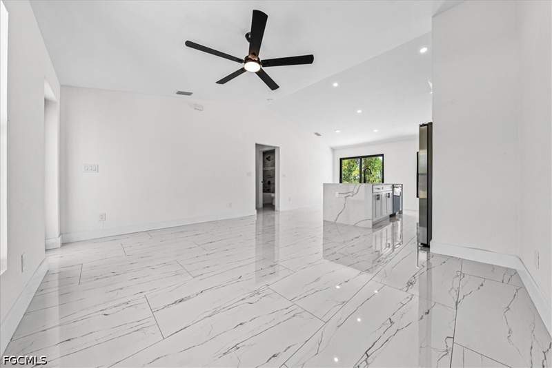 4 bedroom SingleFamilyResidence at 7644 19th Ter, Wheelers Subd, Labelle — photo 4