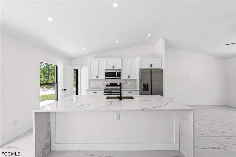4 bedroom SingleFamilyResidence at 7644 19th Ter, Wheelers Subd, Labelle — photo 5