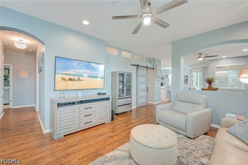 3 bedroom Townhouse at 13921 Lake Mahogany Blvd 2824, Reflection Lakes, Fort Myers — photo 4