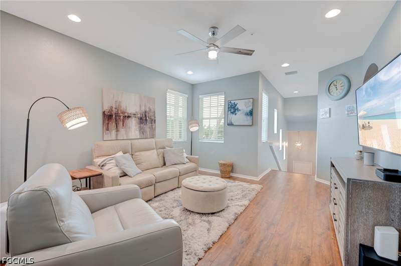 3 bedroom Townhouse at 13921 Lake Mahogany Blvd 2824, Reflection Lakes, Fort Myers — photo 5